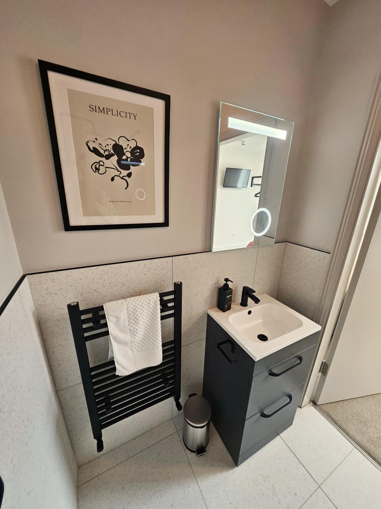 Tatlers Guest House Роскомън Екстериор снимка