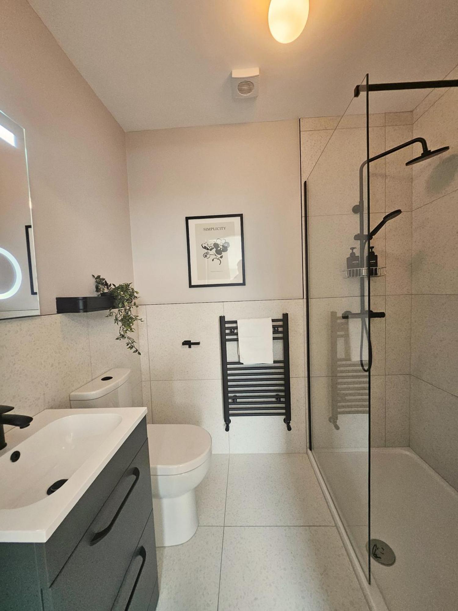 Tatlers Guest House Роскомън Екстериор снимка