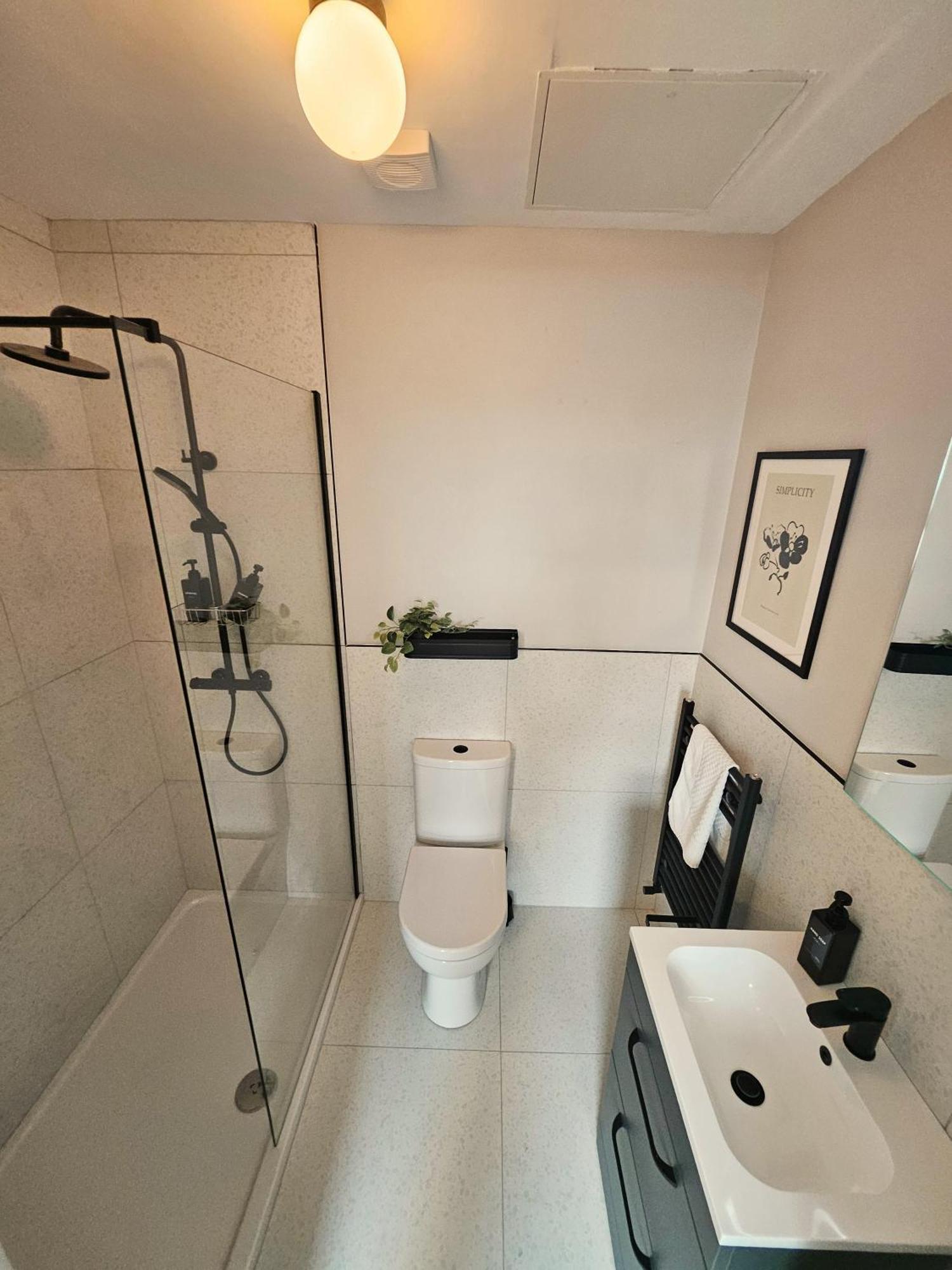 Tatlers Guest House Роскомън Екстериор снимка